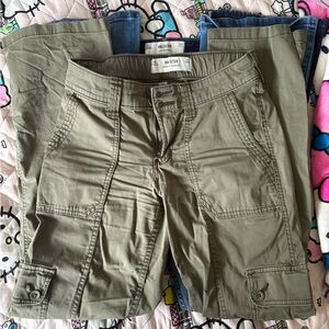Hollister Green Mid-Rise Relaxed Cargo Pants